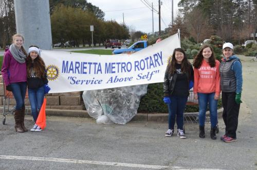 MMR 1-2-16 Chipper Project (18) Lassiter INTERACT Students Kendle Emily OliviaMiranda  advisor Stephanie Albrechtson.jpg
